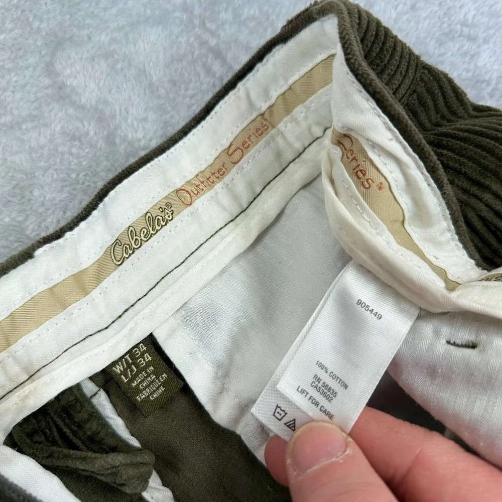Cabelas Outfitter Series Corduroy Cargo Pants Mens 34x32 Wide-Whale‎ Dark Green